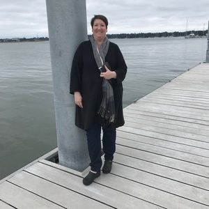 Meet your Posher, Lee